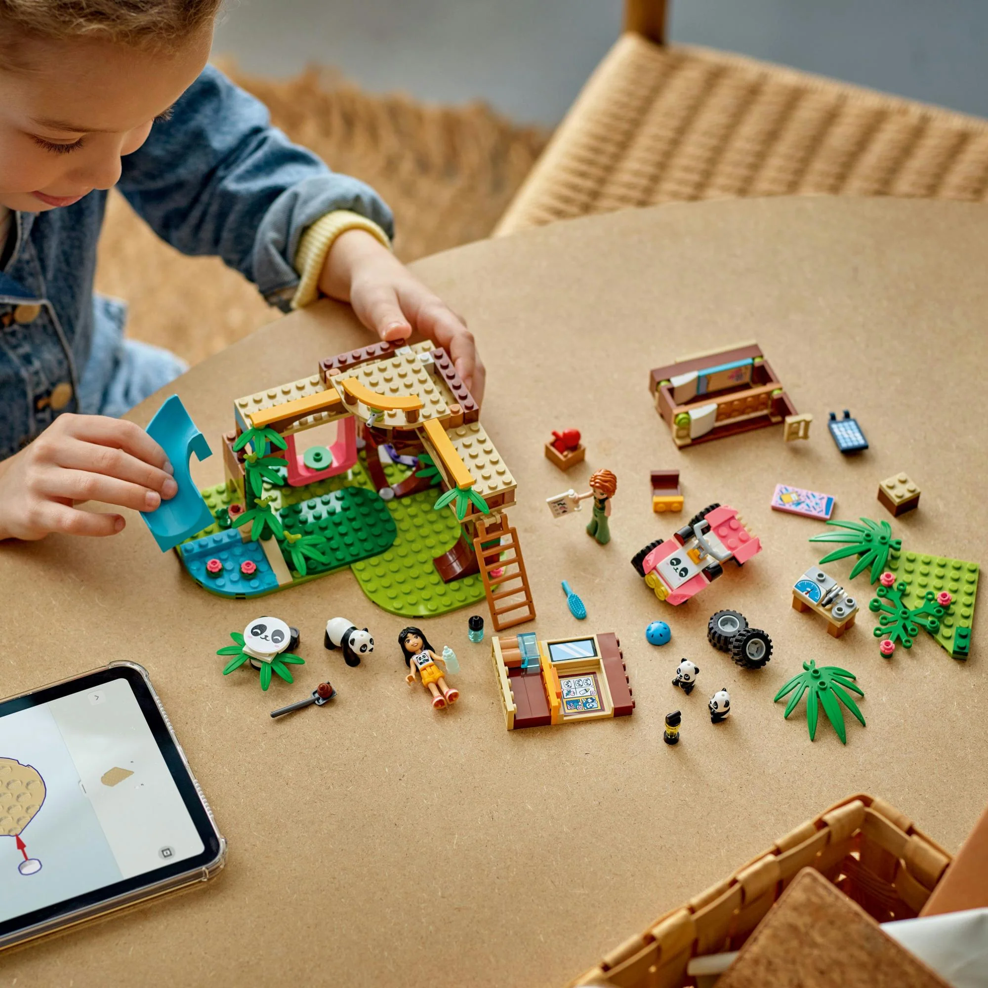 LEGO Friends – Panda-reservat Dyrepasning